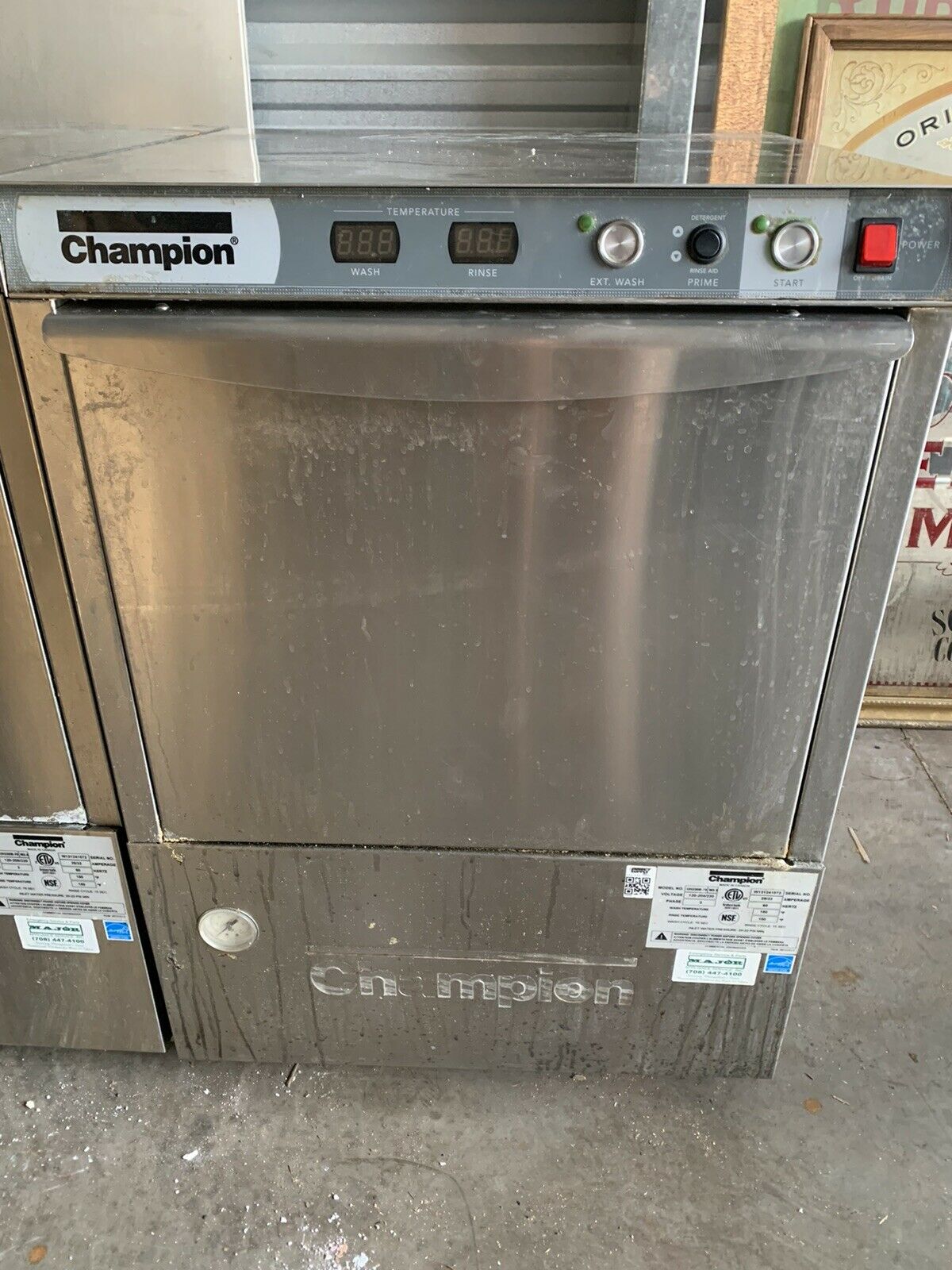 CHAMPION UH230B-70 Stainless Steel Undercounter Commercial Dishwasher